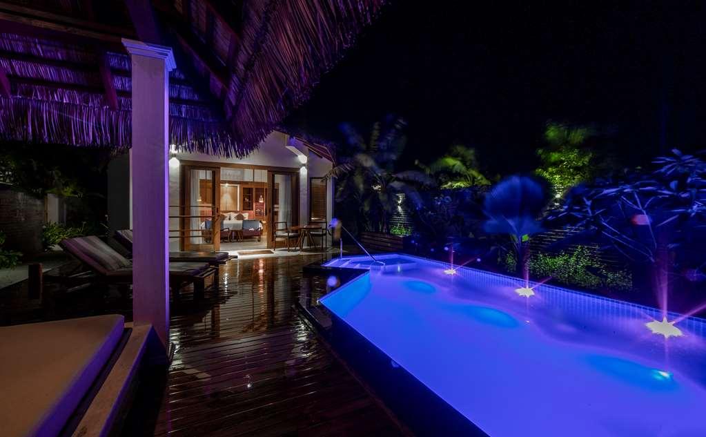 Furaveri Island Resort And Spa Muravandhoo Servizi foto