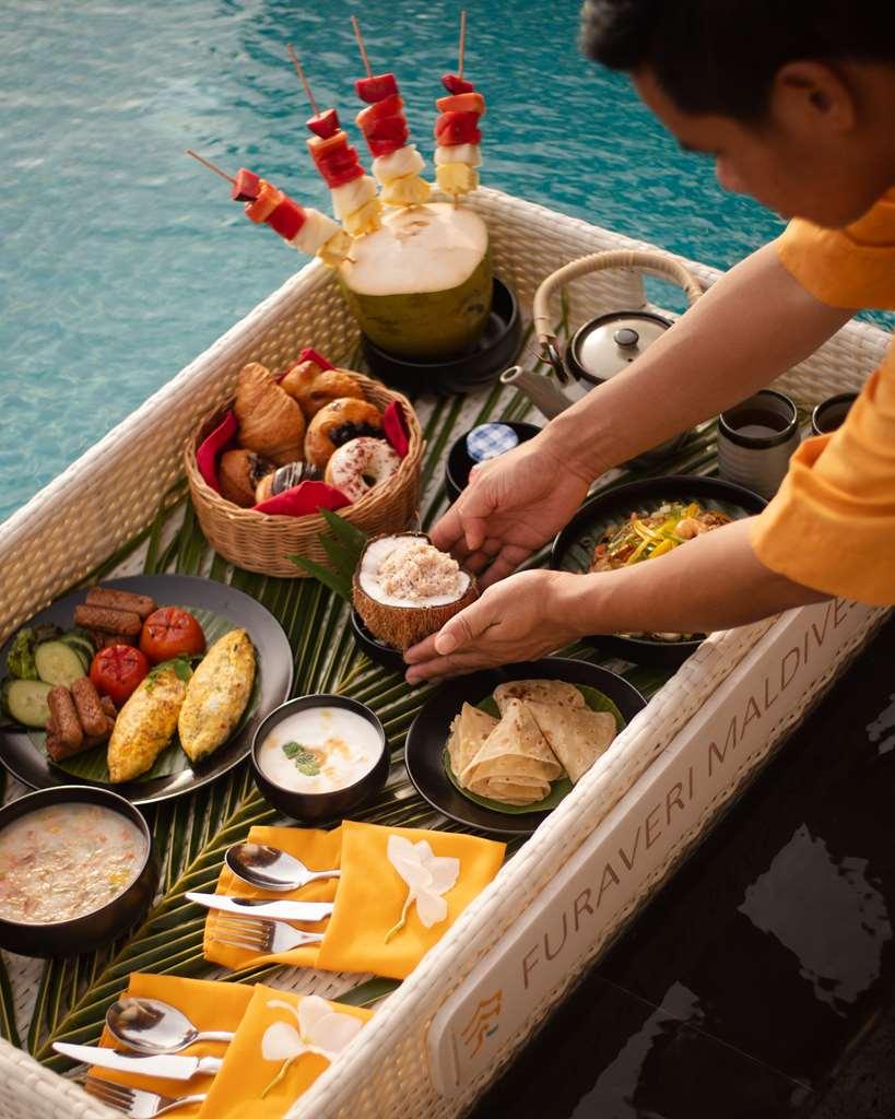 Furaveri Island Resort And Spa Muravandhoo Ristorante foto