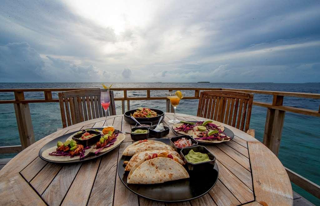 Furaveri Island Resort And Spa Muravandhoo Ristorante foto
