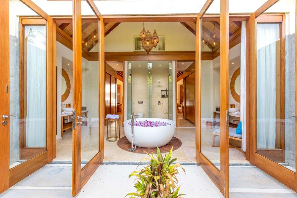 Furaveri Island Resort And Spa Muravandhoo Servizi foto